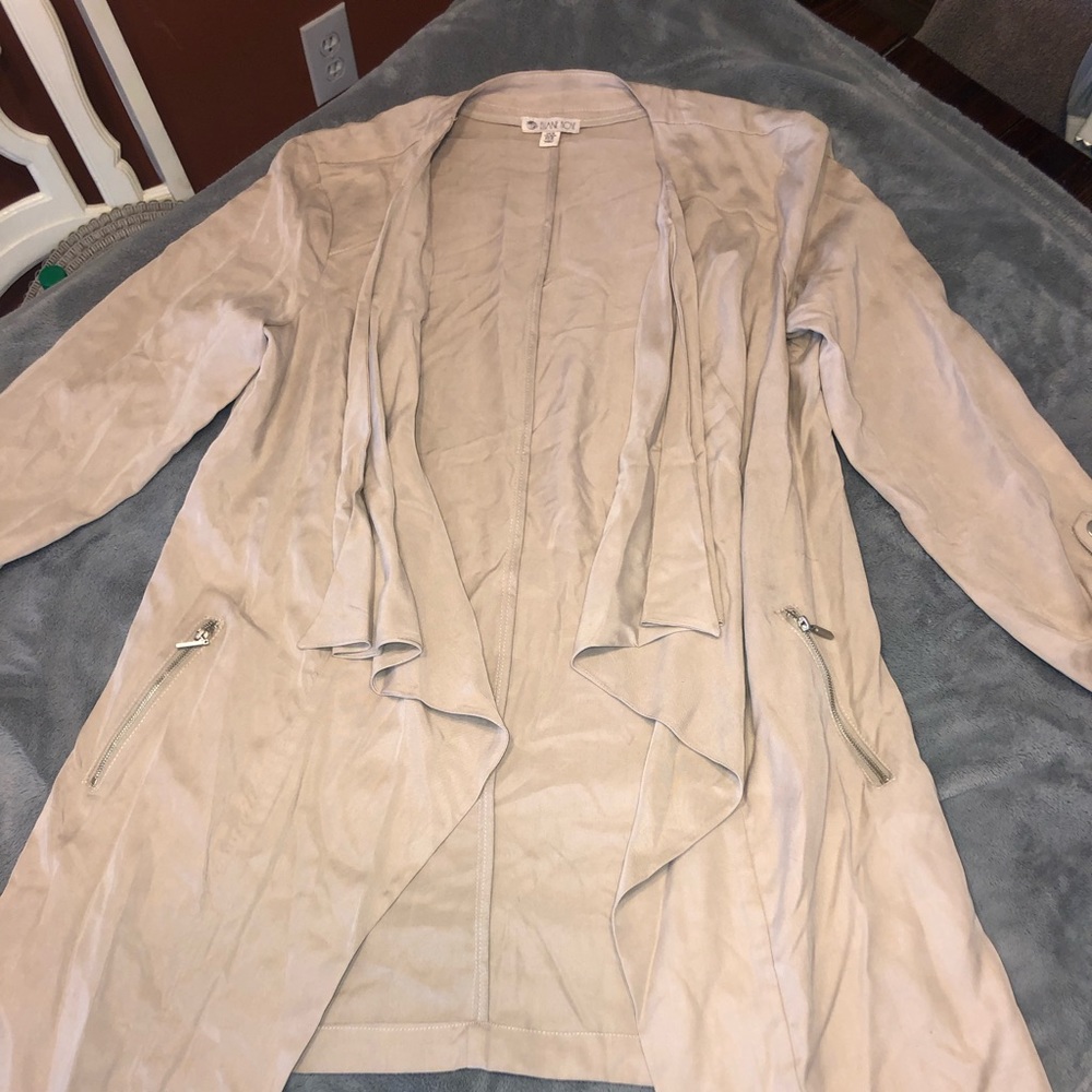 Fashionable cardigan